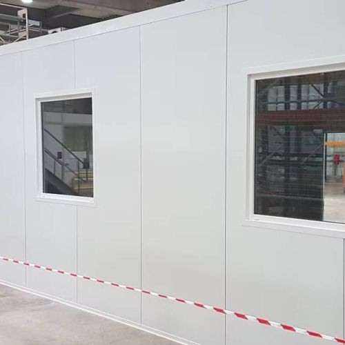 implantation cloison panneau sandwich